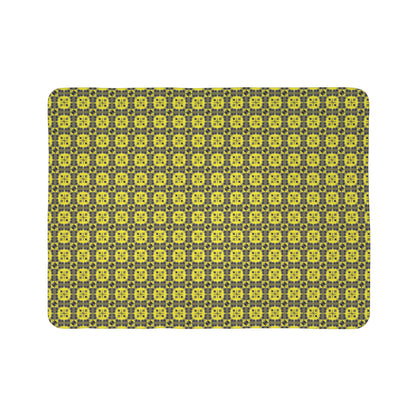 Fleece Sherpa Blanket - Letter Art - B - Gray - Yellow