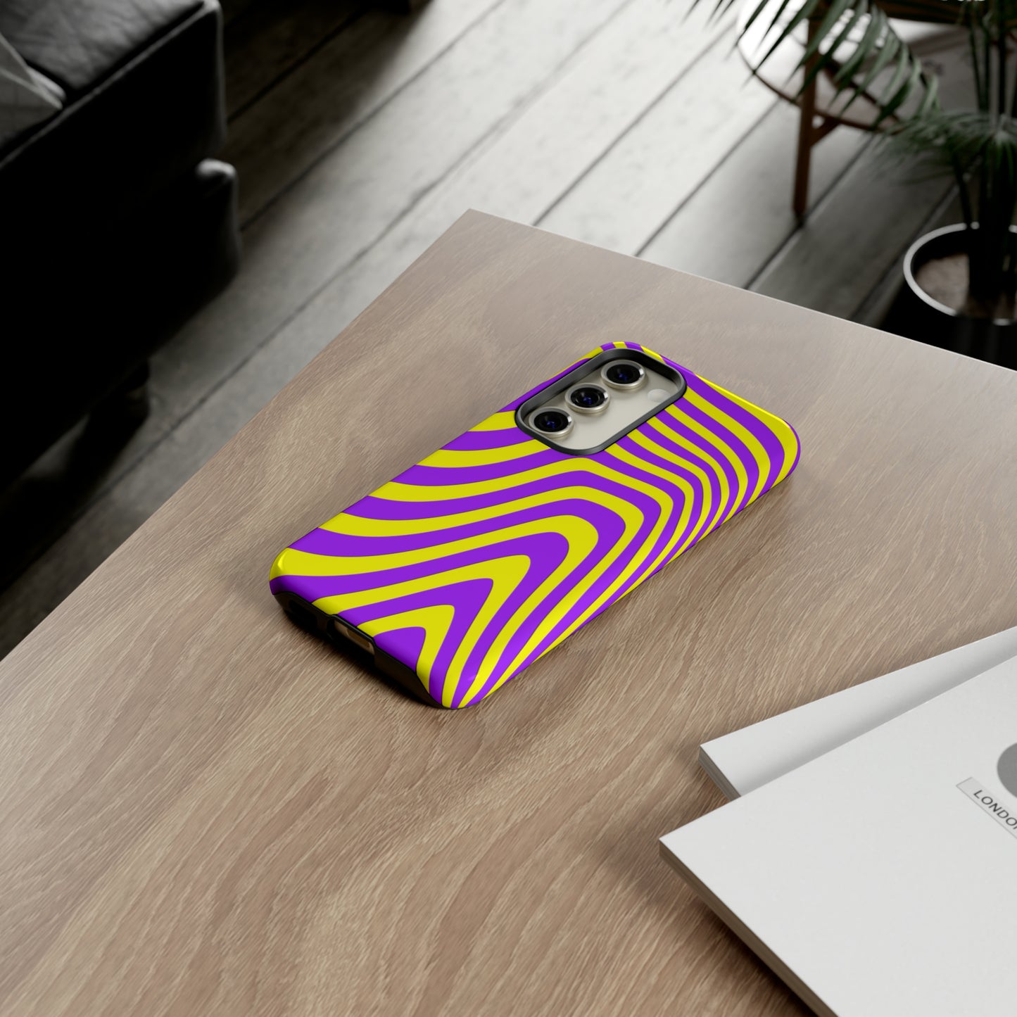 Retro wavy - yellow and purple - Tough Cases